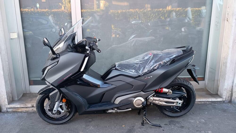 Kymco AK 575 Premium (2025 - 26)