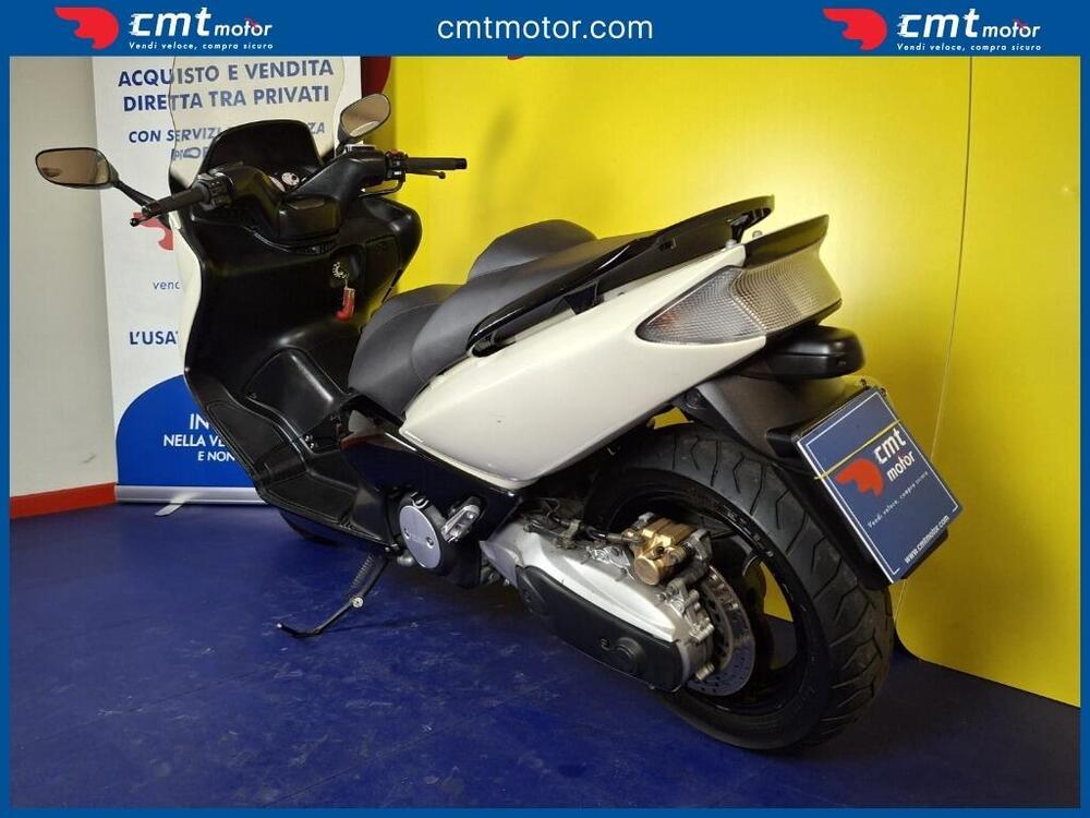 Yamaha T-Max 500 (2001 - 03) (6)