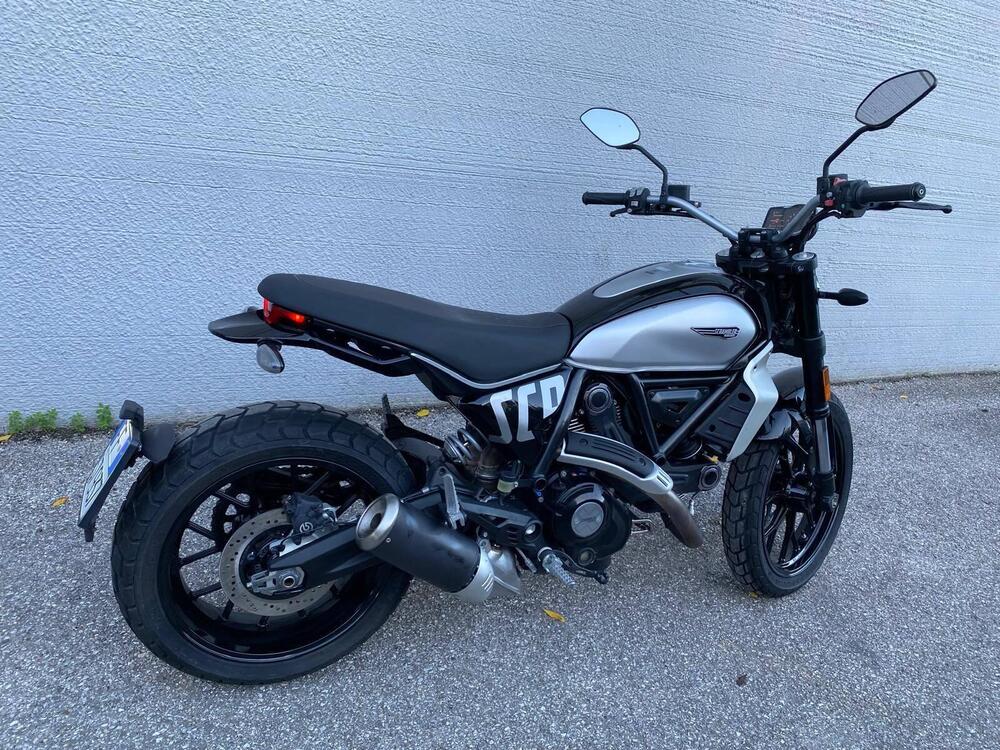 Ducati Scrambler 800 Icon (2023 - 24) (2)