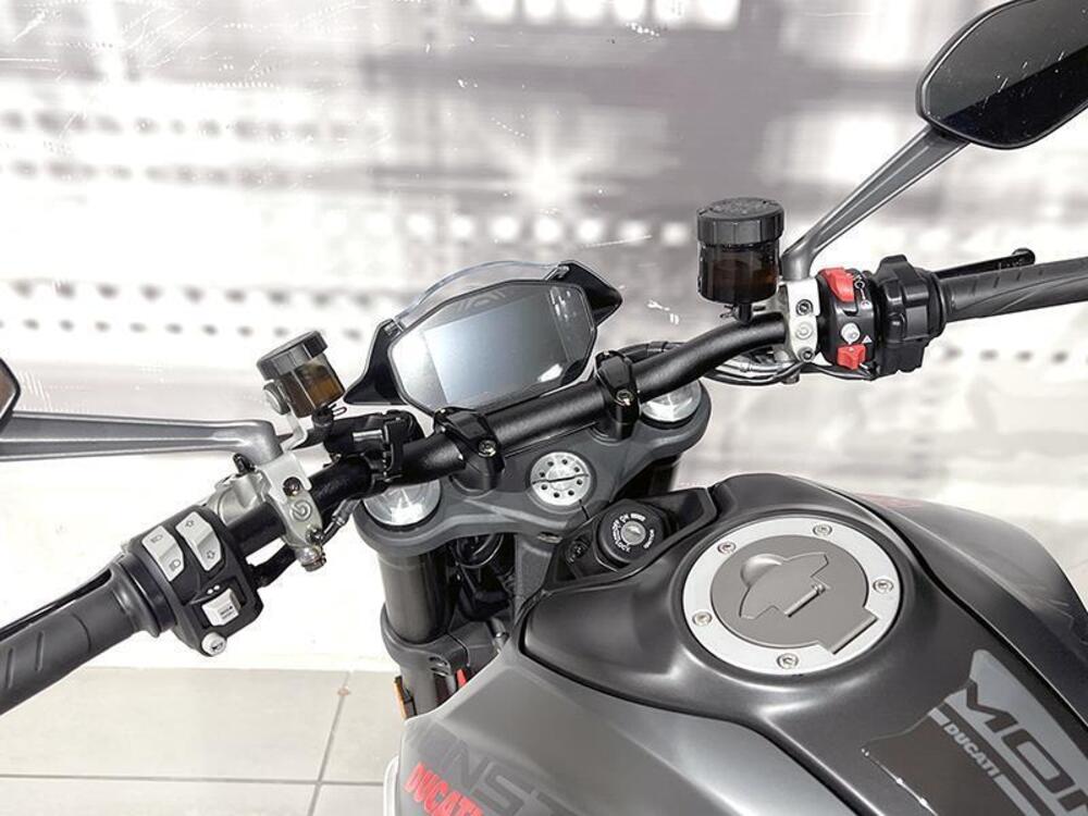 Ducati Monster 937 + (2021 - 25) (6)