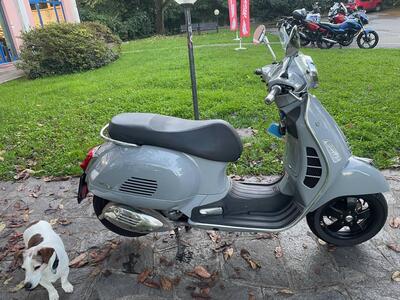 Vespa GTS 300 Super Hpe (2021 - 22) usata