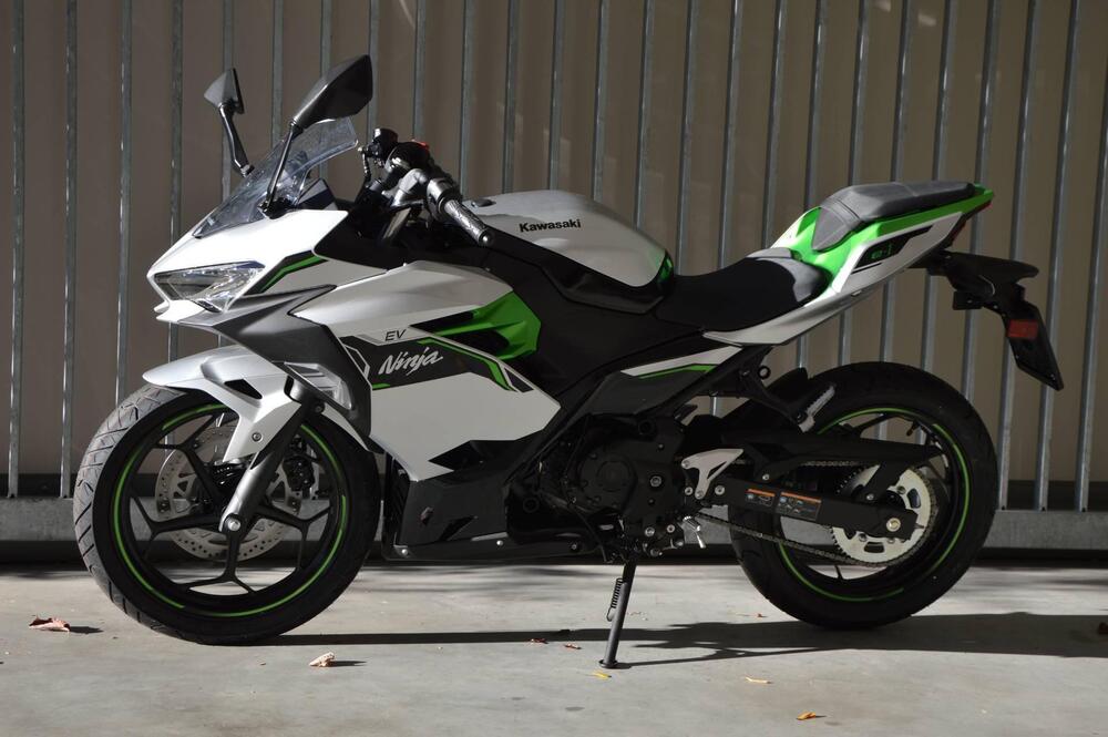 Kawasaki Ninja e-1 (2024 - 25) (7)