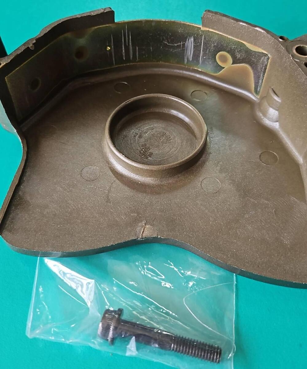 11350MW2305 Copripignone Dominator Honda