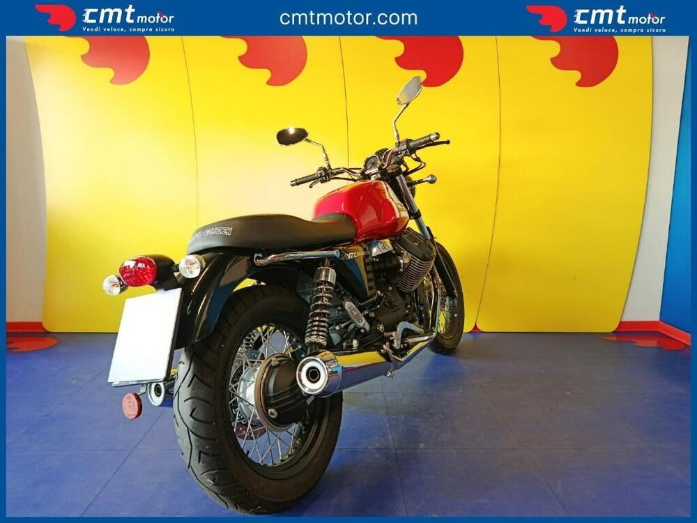 Moto Guzzi V7 II Special (2015 - 17) (4)