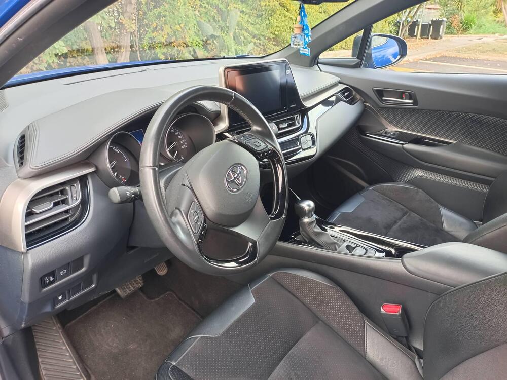 Toyota Toyota C-HR usata a Roma (12)