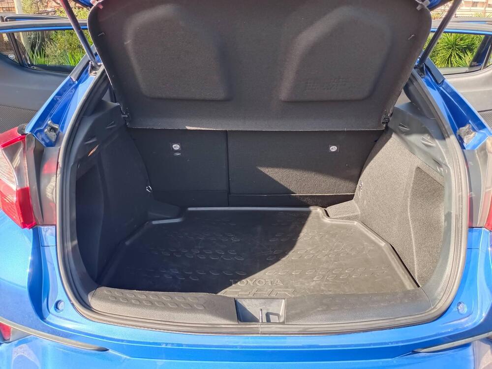 Toyota Toyota C-HR usata a Roma (8)