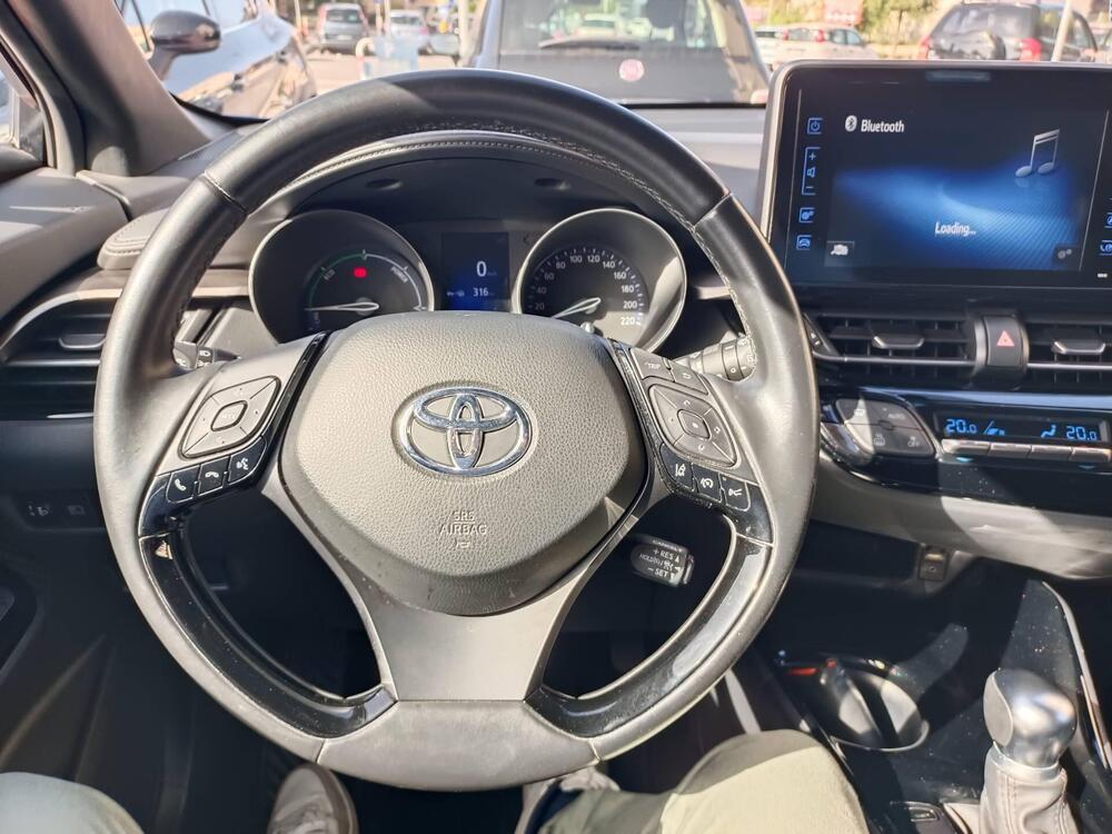 Toyota Toyota C-HR usata a Roma (9)