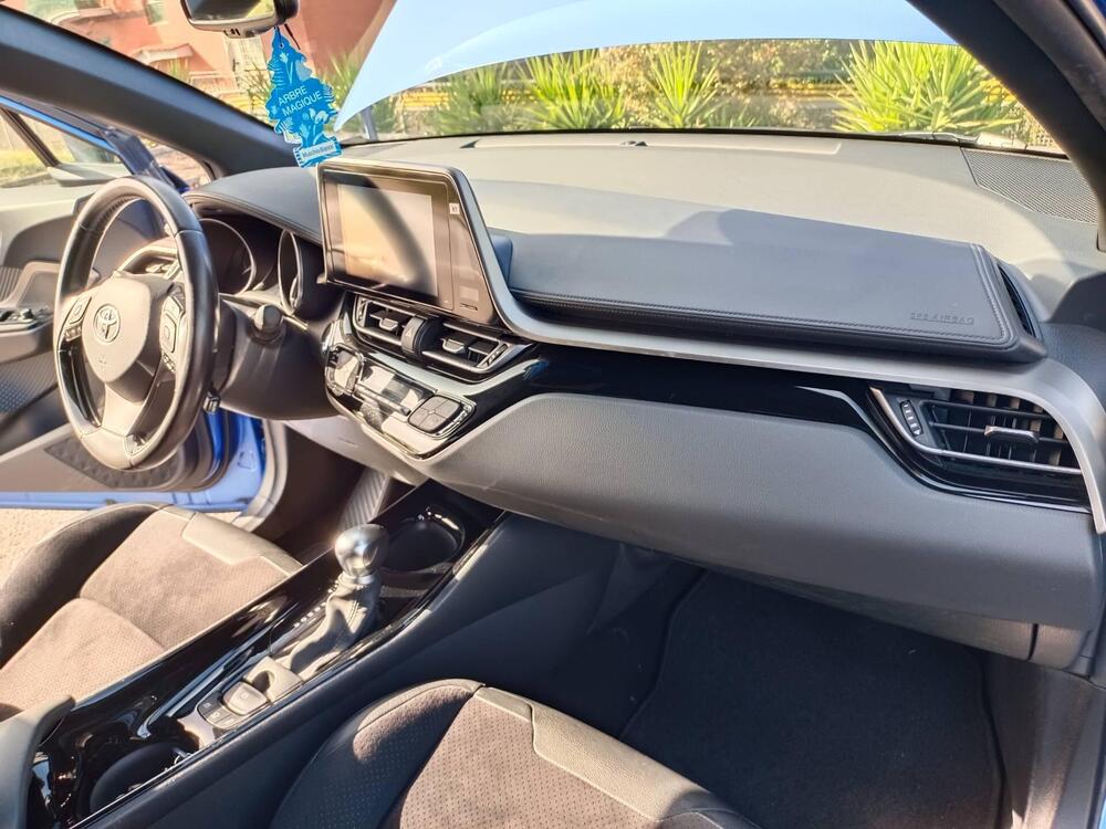 Toyota Toyota C-HR usata a Roma (11)