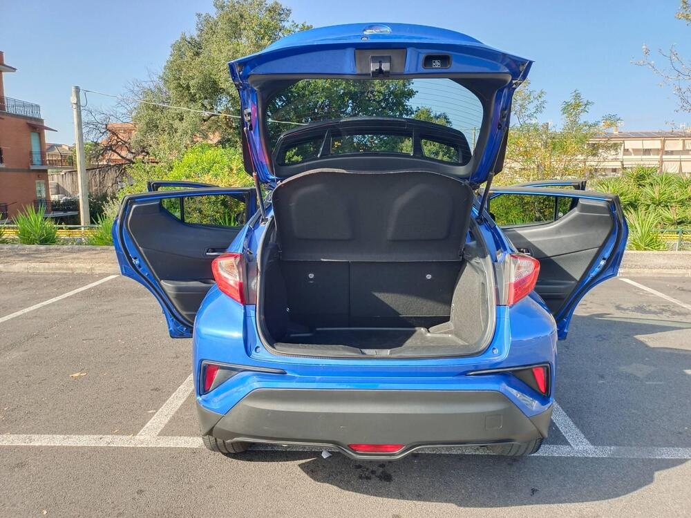 Toyota Toyota C-HR usata a Roma (7)