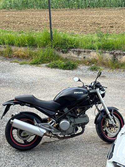 Ducati Monster 620 I.E. Dark (2002) usata