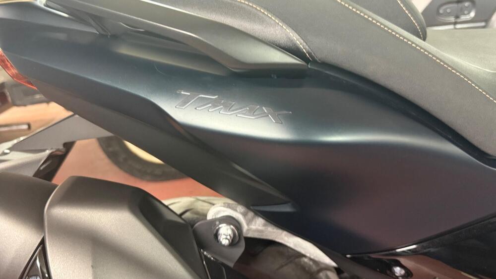 Yamaha T-Max 560 (2022 - 24) (15)