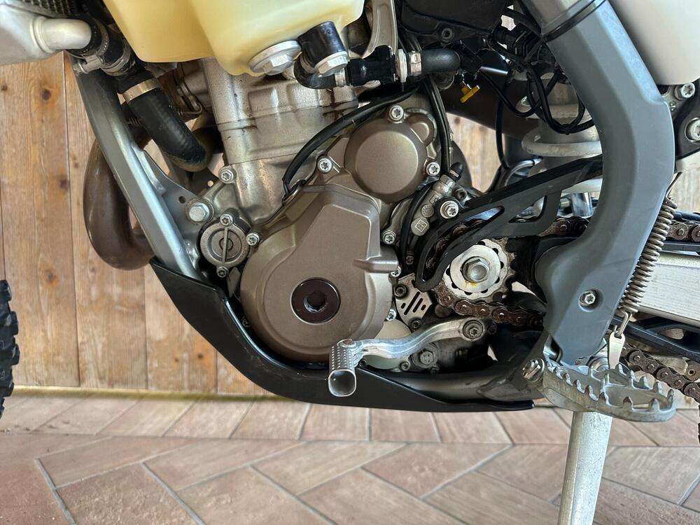 Husqvarna FE 250 (2022) (11)