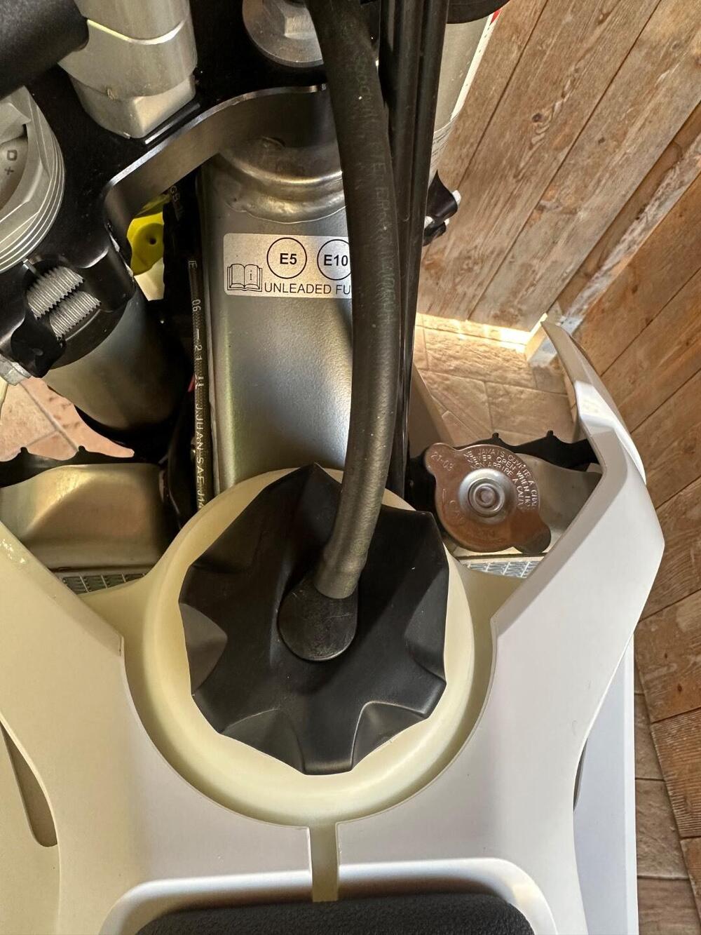 Husqvarna FE 250 (2022) (15)