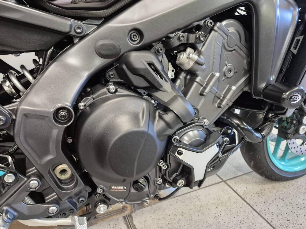 Yamaha MT-09 Y-AMT (2024 - 26) (4)
