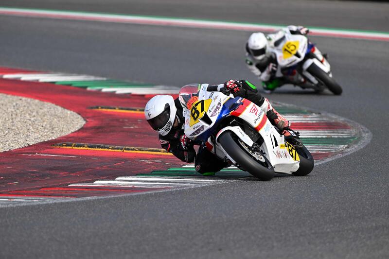 Pro Honda CBR600RR Cup: al Mugello per un weekend da pilota con Alessandro Costantino! [VIDEO]