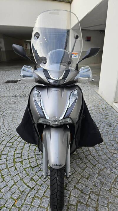 Honda SH 350 (2021 - 24) usata