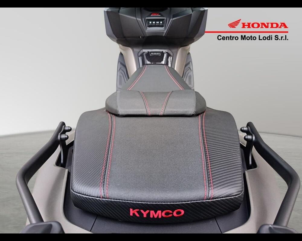 Kymco AK 550 Premium (2023 - 25) (7)