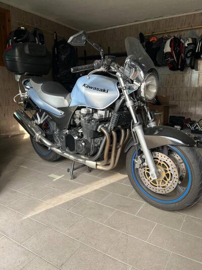 Kawasaki ZR-7 (2001 - 04) usata