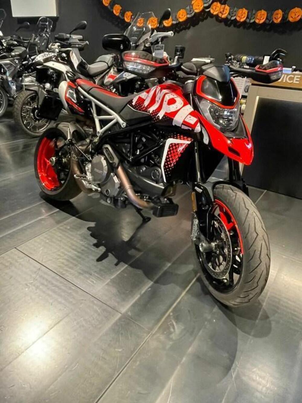 Ducati Hypermotard 950 RVE (2022 - 25) (11)
