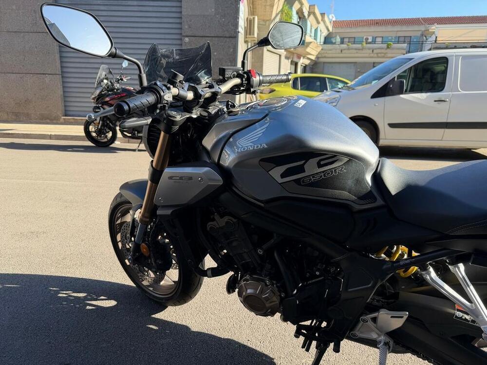 Honda CB 650 R (2021 - 23) (8)