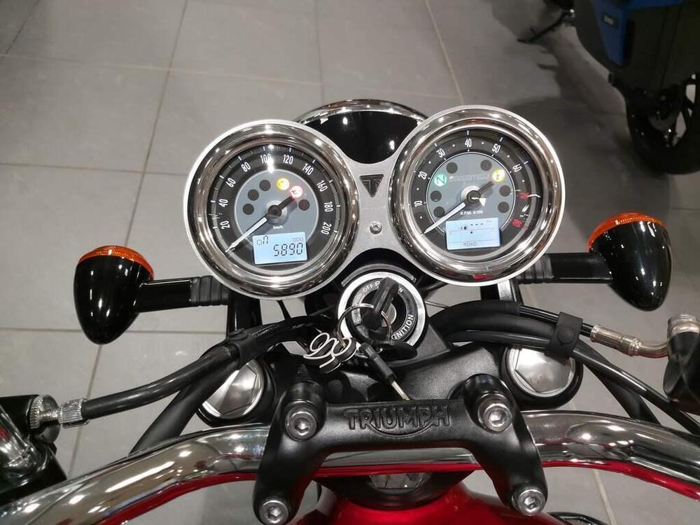Triumph Bonneville T100 (2021 - 25) (12)
