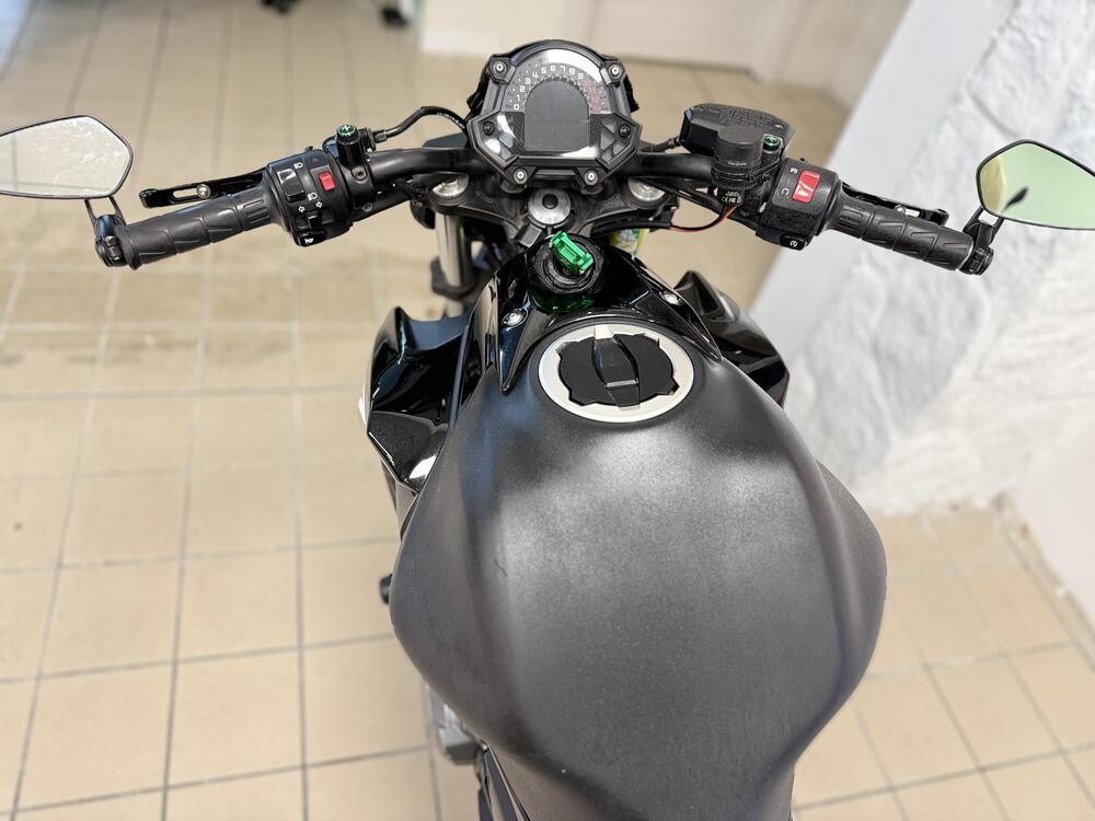 Kawasaki Z 650 (2017 - 19) (6)