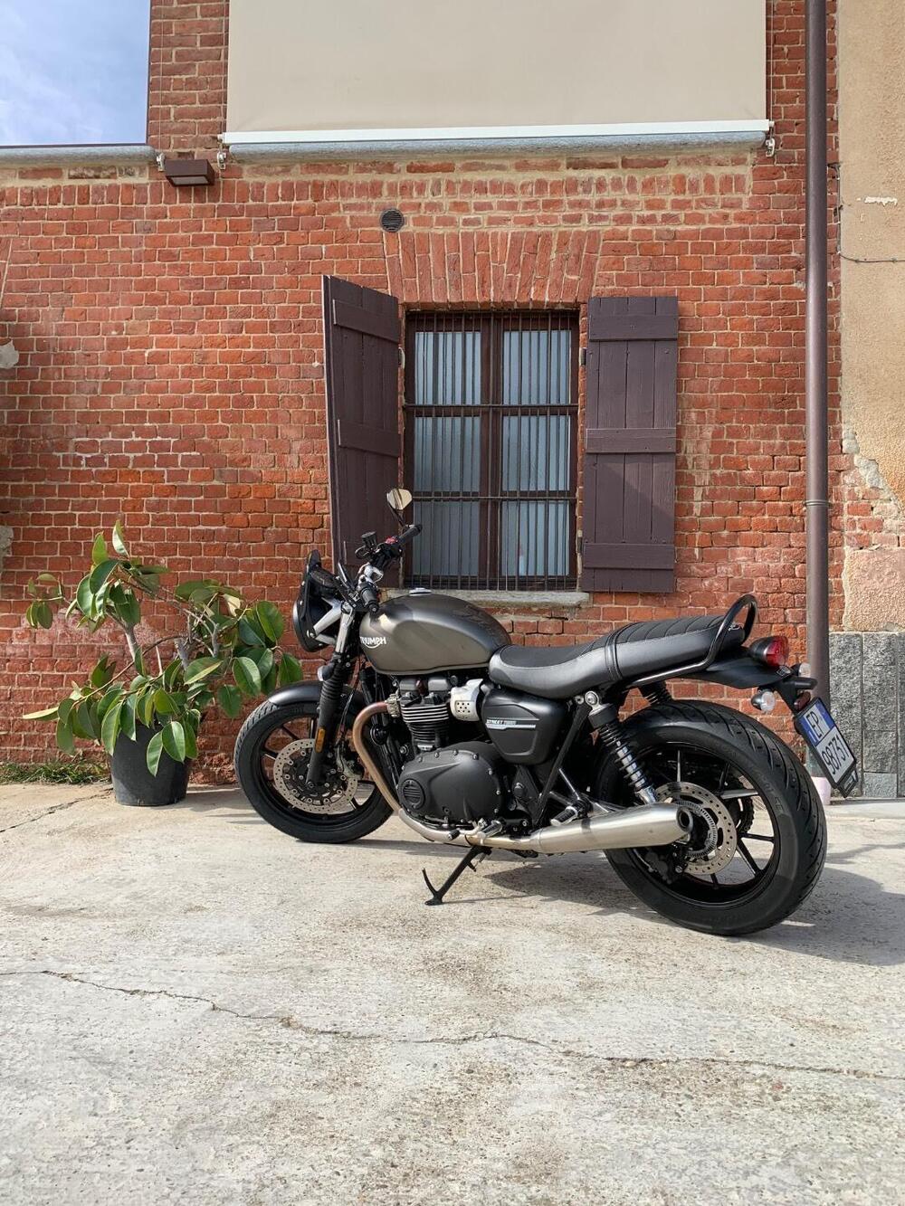 Triumph Street Twin 900 (2019 - 20) (5)