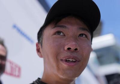 MotoGP 2025. GP della Malesia. Moto3: ritardo di quasi due ore e gara ridotta per incidente nel giro di schieramento. La vittoria va a Taiyo Furusato