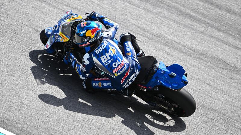 MotoGP 2025. GP della Malesia. Bella vittoria di Alex Marquez, Pecco Bagnaia si ritira per una foratura [RISULTATI]