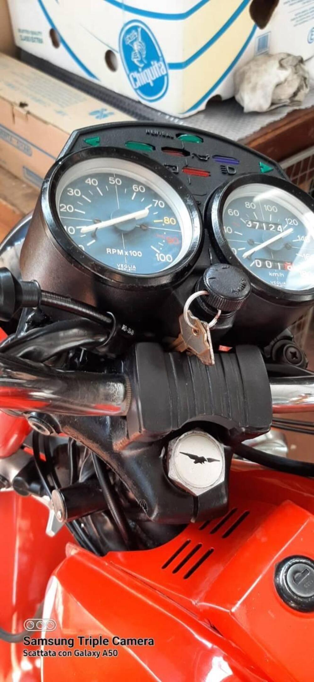 Moto Guzzi V35 II (13)