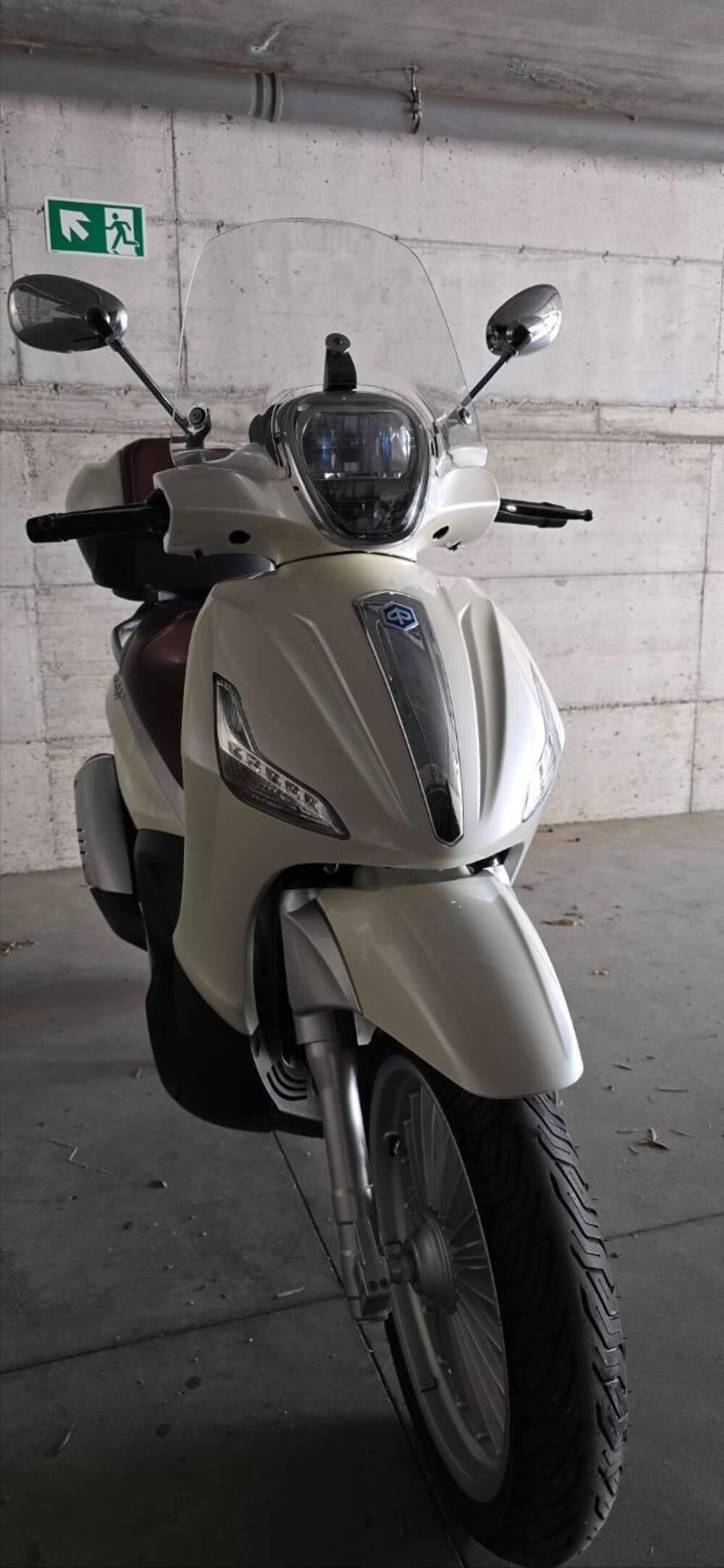Piaggio Beverly 300 i.e. (2010 - 16) (4)