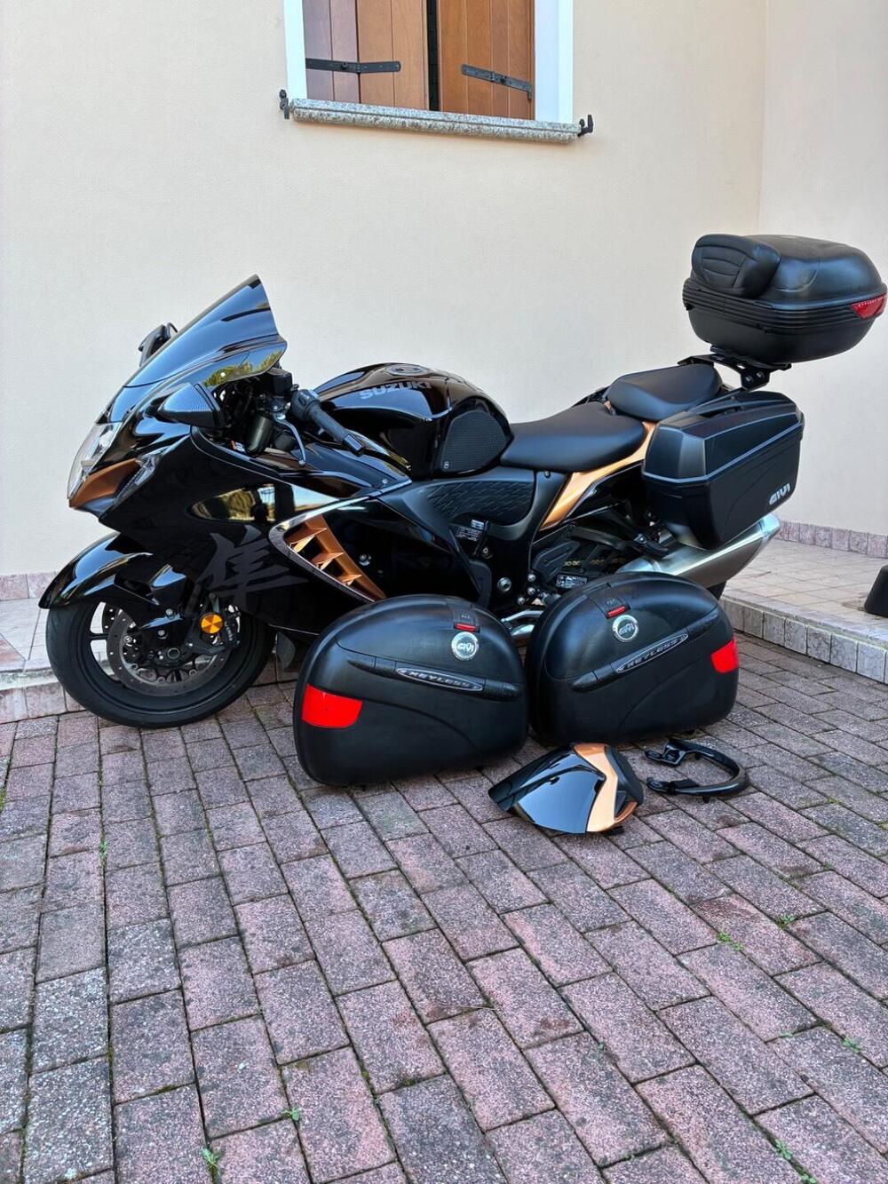 Suzuki GSX 1300 R Hayabusa (2021 - 24) (7)