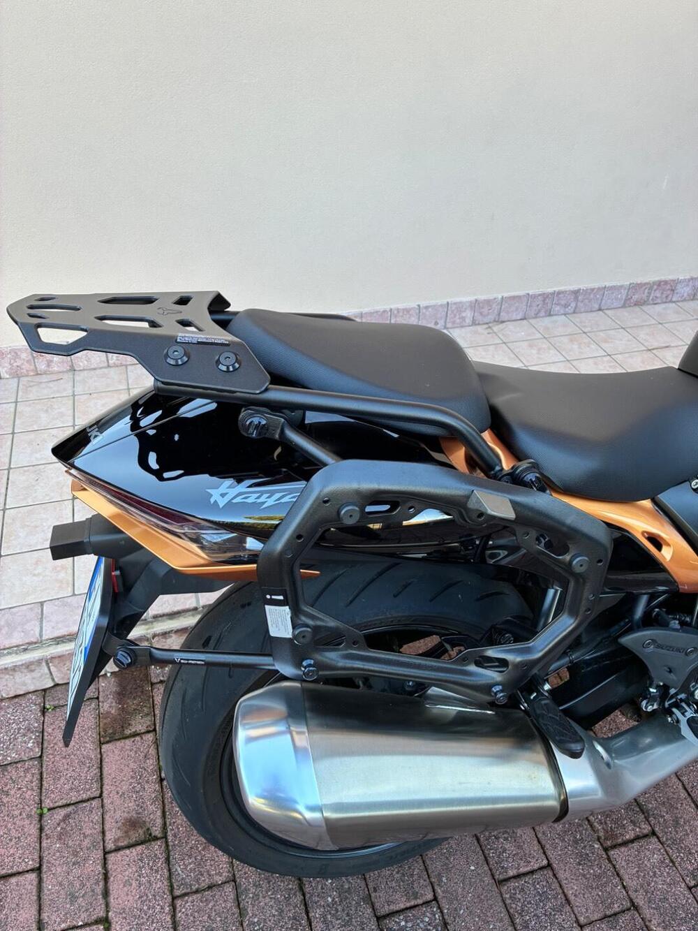 Suzuki GSX 1300 R Hayabusa (2021 - 24) (13)