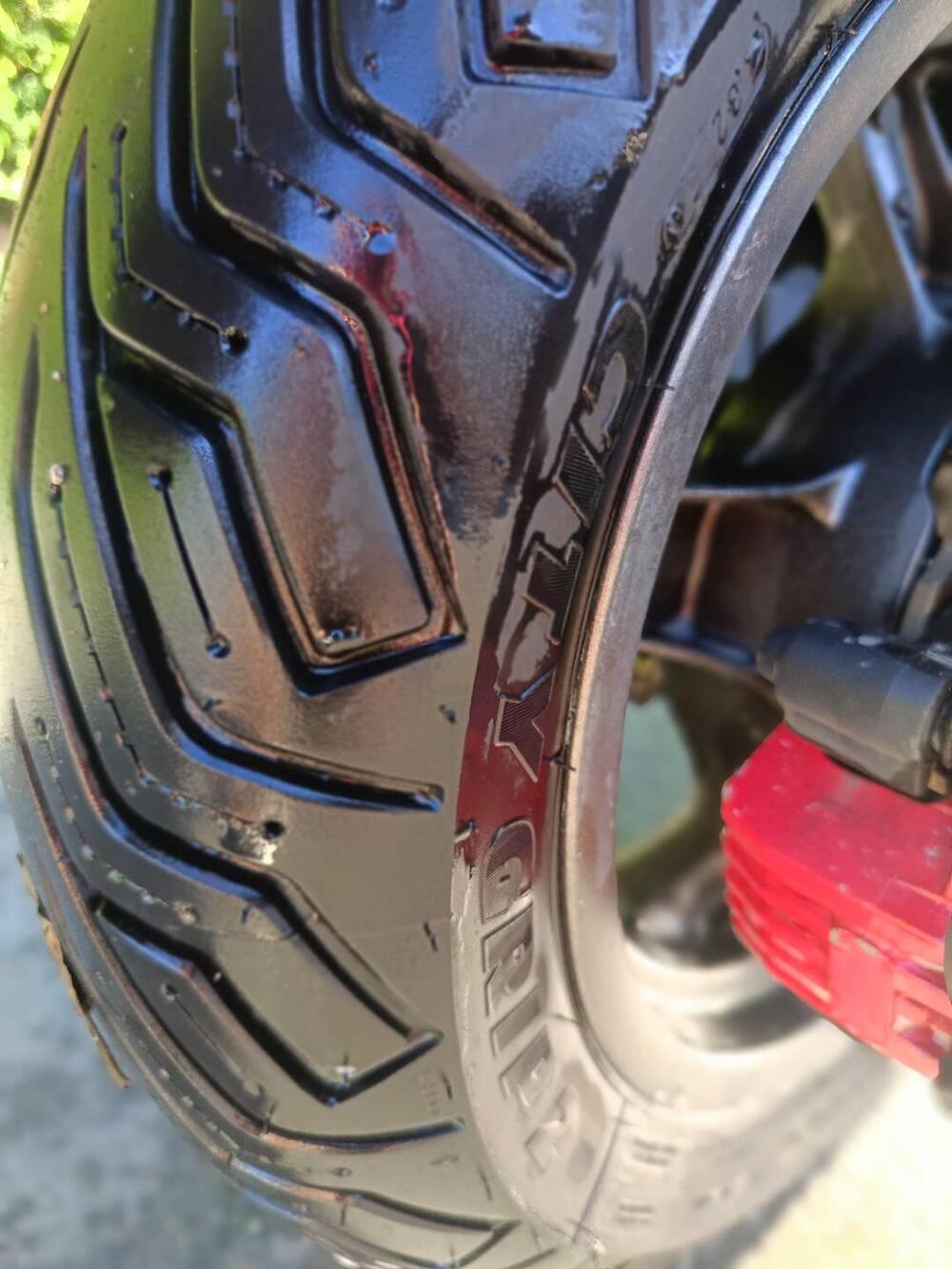 Kymco Xciting 300i (9)