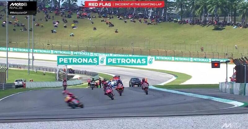 MotoGP 2025. GP della Malesia. Incidente Rueda-Dettwiler: Jos&eacute; Antonio operato alla mano, Noah rientra in Svizzera [IN AGGIORNAMENTO]