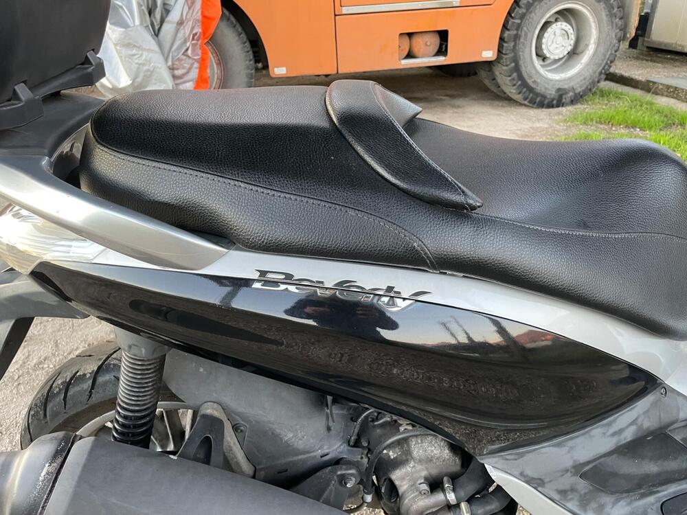 Piaggio Beverly 300 i.e. (2010 - 16) (15)