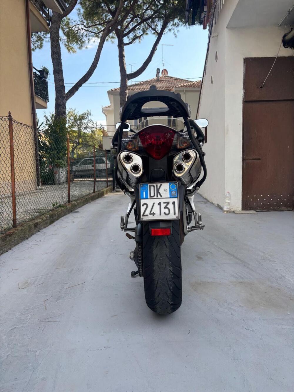 Honda VFR 800 (2006 - 13) (4)