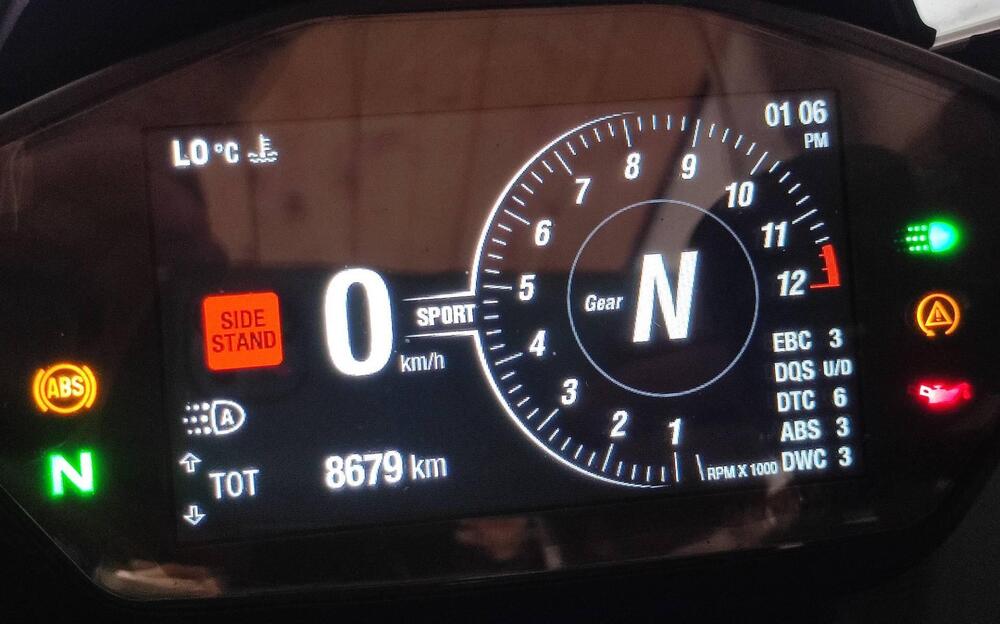 Ducati Panigale V2 Bayliss 1st Championship 20th Anniversary (2021 - 24) (15)