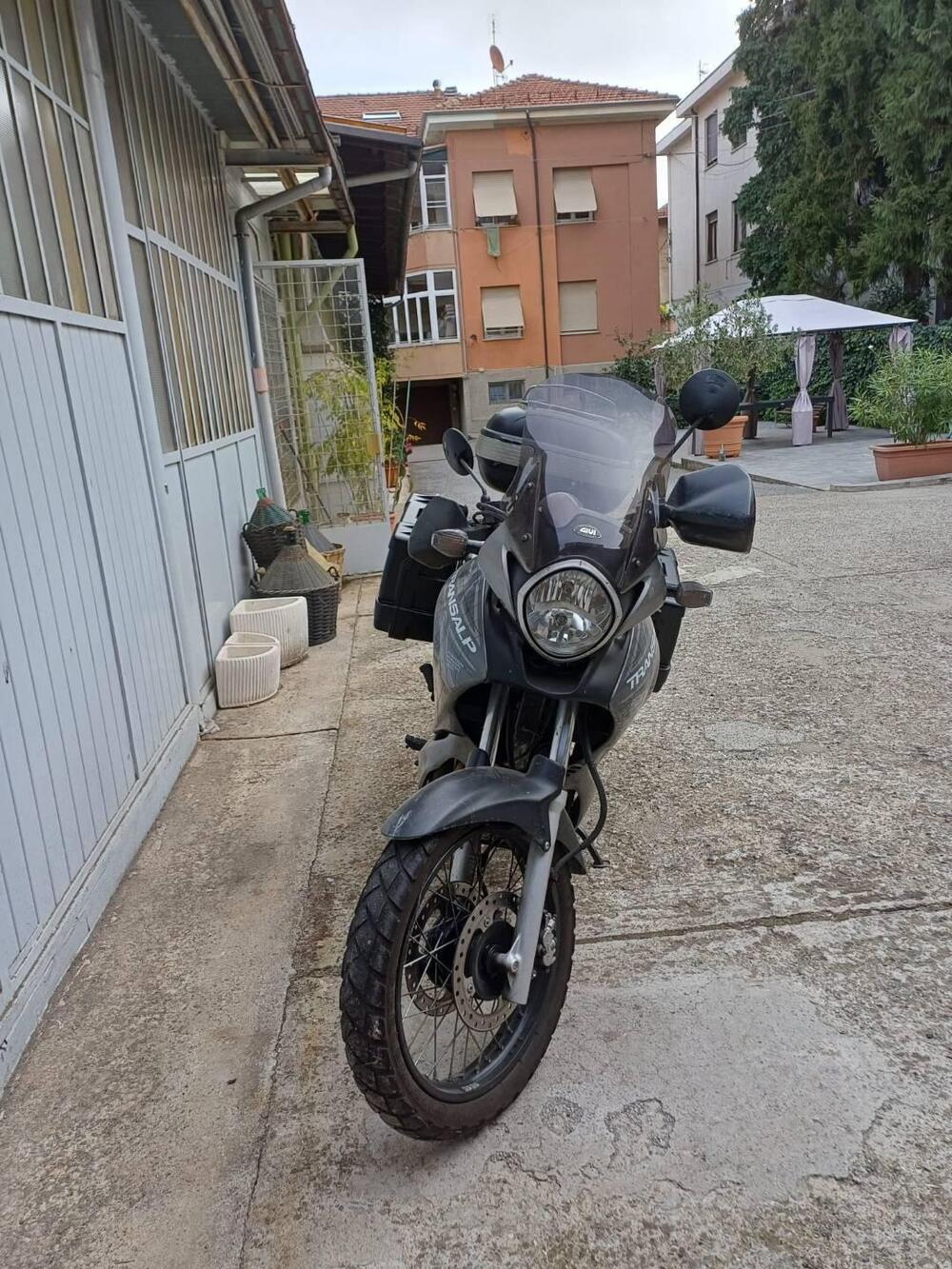 Honda Transalp XL 700 V (2007 - 2013) (4)