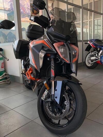 KTM 1290 Super Duke GT (2021) usata