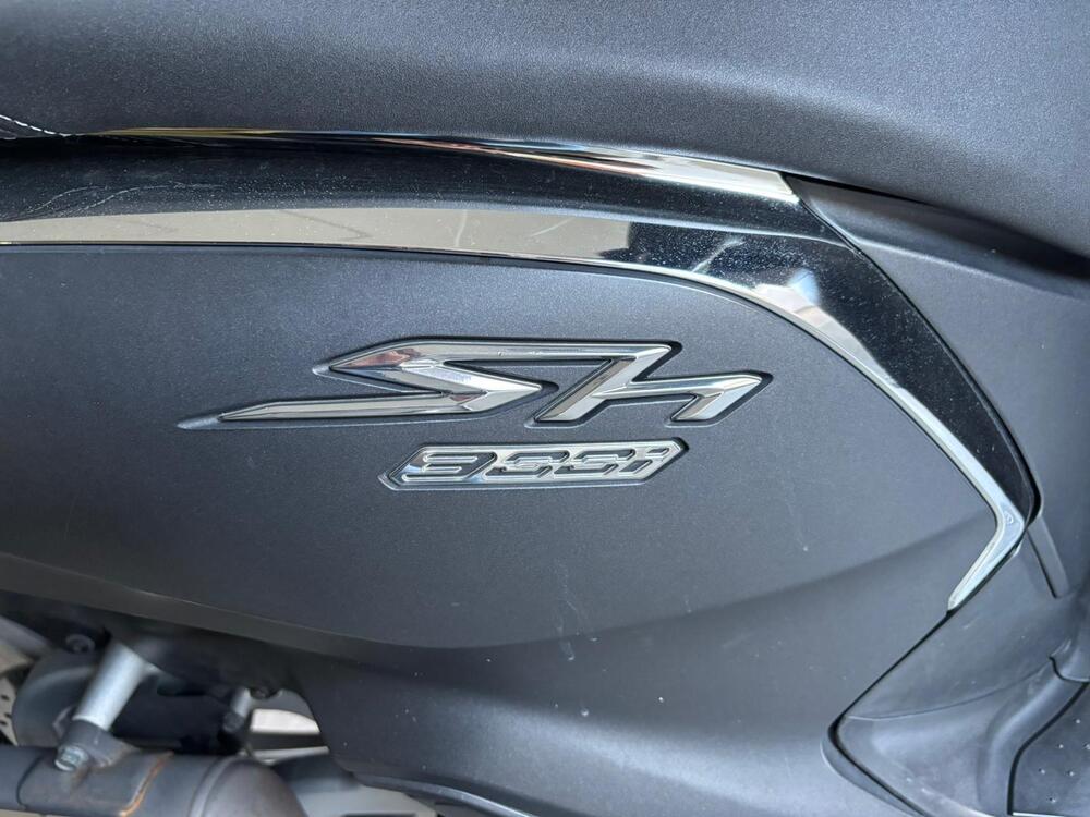 Honda SH 300 i ABS (2016 - 20) (4)