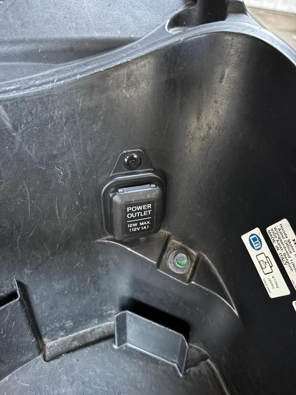 Honda SH 300 i ABS (2016 - 20) (7)