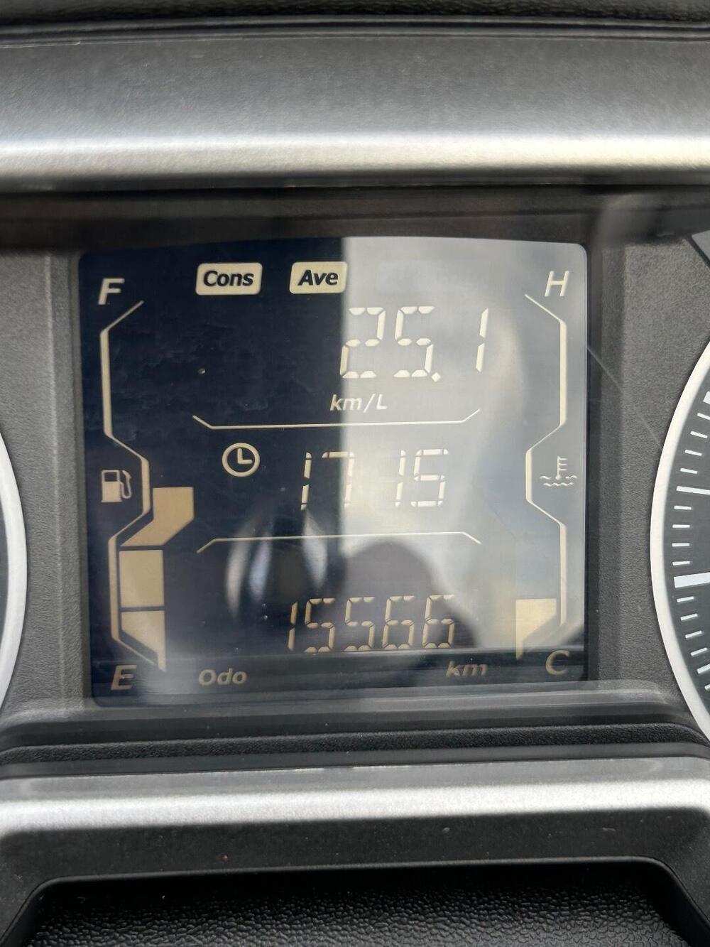 Yamaha X-Max 300 (2021 - 24) (3)