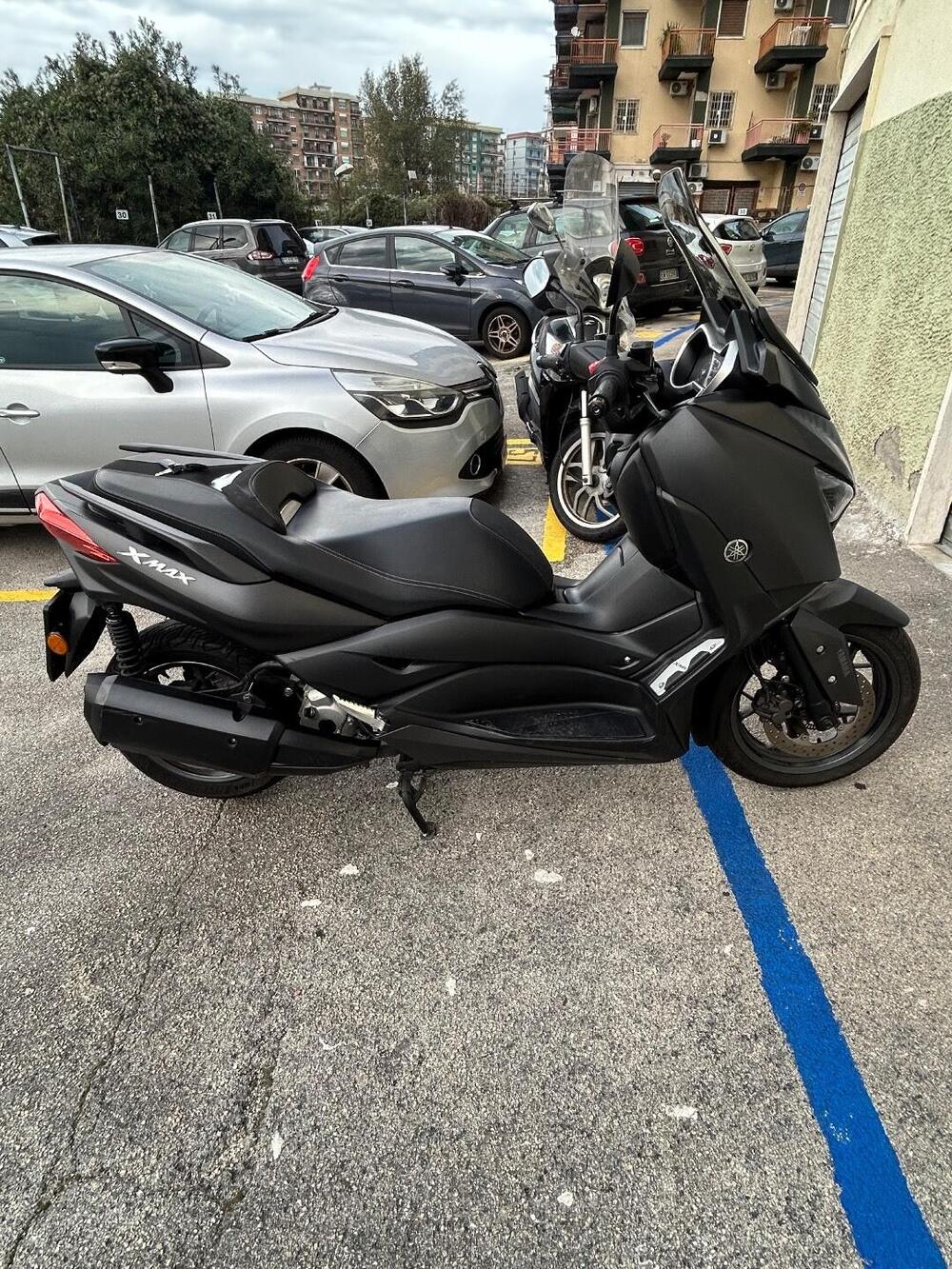 Yamaha X-Max 300 (2021 - 24) (5)