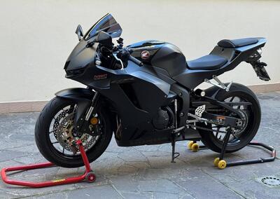 Honda CBR 600 RR (2024 - 25) usata