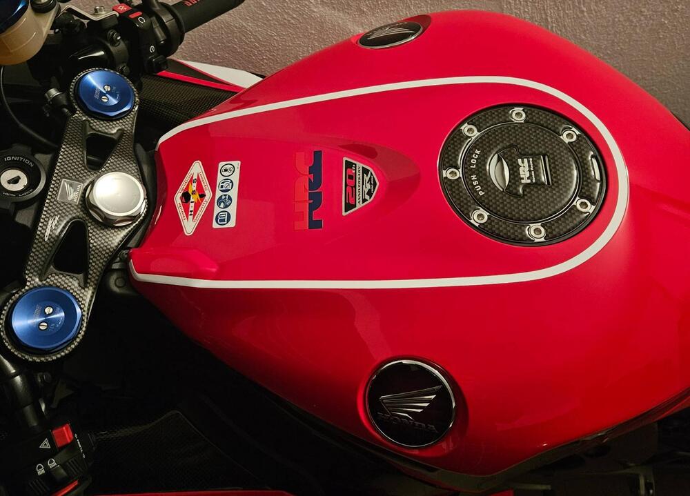 Honda CBR 1000 RR Fireblade (2012 - 16) (2)