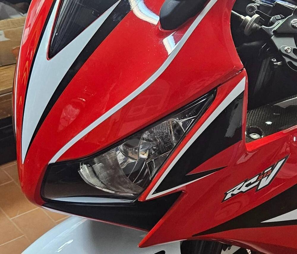 Honda CBR 1000 RR Fireblade (2012 - 16) (5)