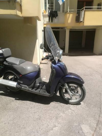 Aprilia Scarabeo 200 (2001 - 04) usata