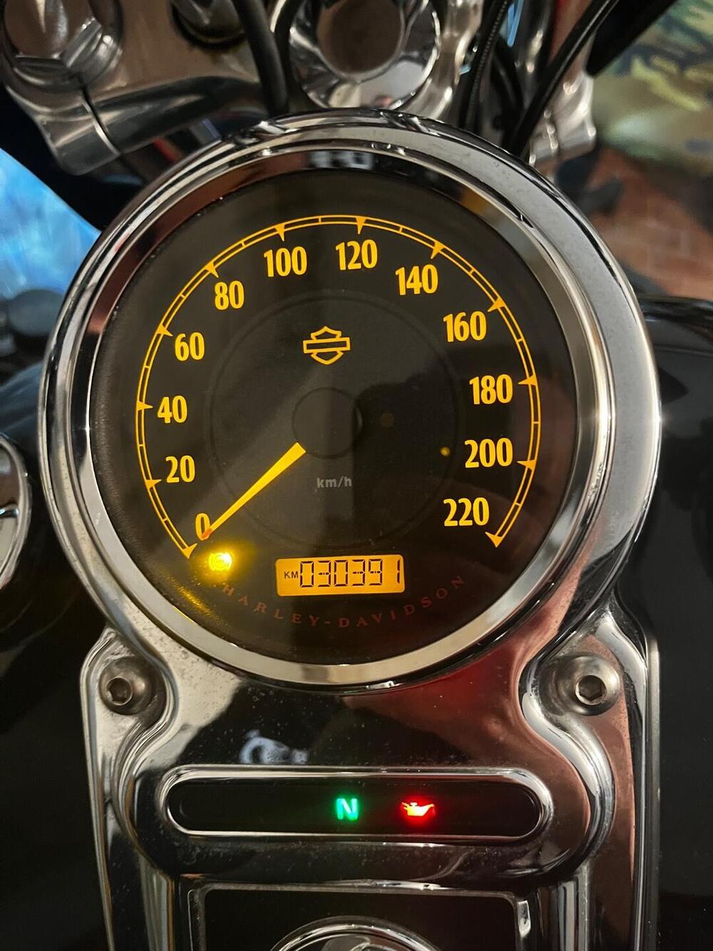 Harley-Davidson 1584 Super Glide Custom (2008 - 13) - FXDC (4)