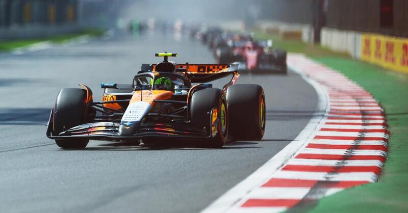 F1, Norris trionfa al GP di Citt&agrave; del Messico e torna in vetta al mondiale! Leclerc in volata su Verstappen